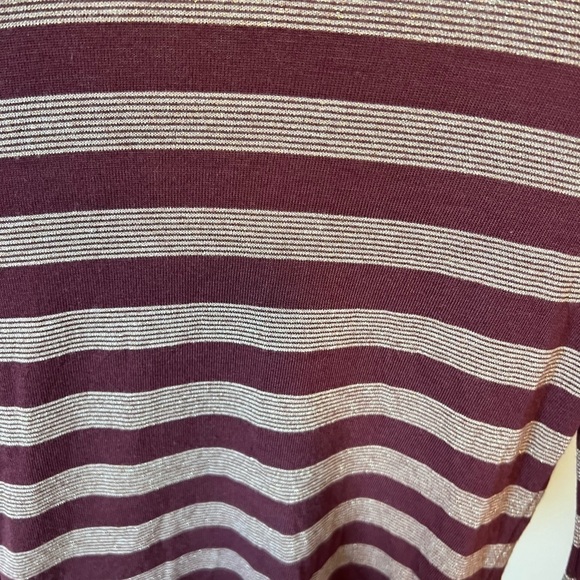 𝅺hollister Women’s Maroon and Gold Turtleneck Size XS - Picture 3 of 5